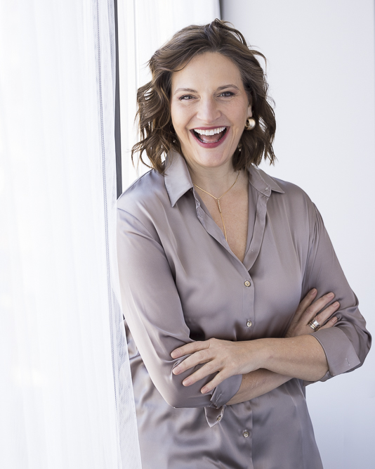240205_Sherry_Truhlar_branding_portraits_175_webPort